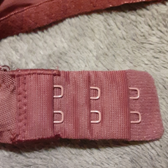 Donated Victoria’s Secret 36B plum bra - Picture 7 of 10